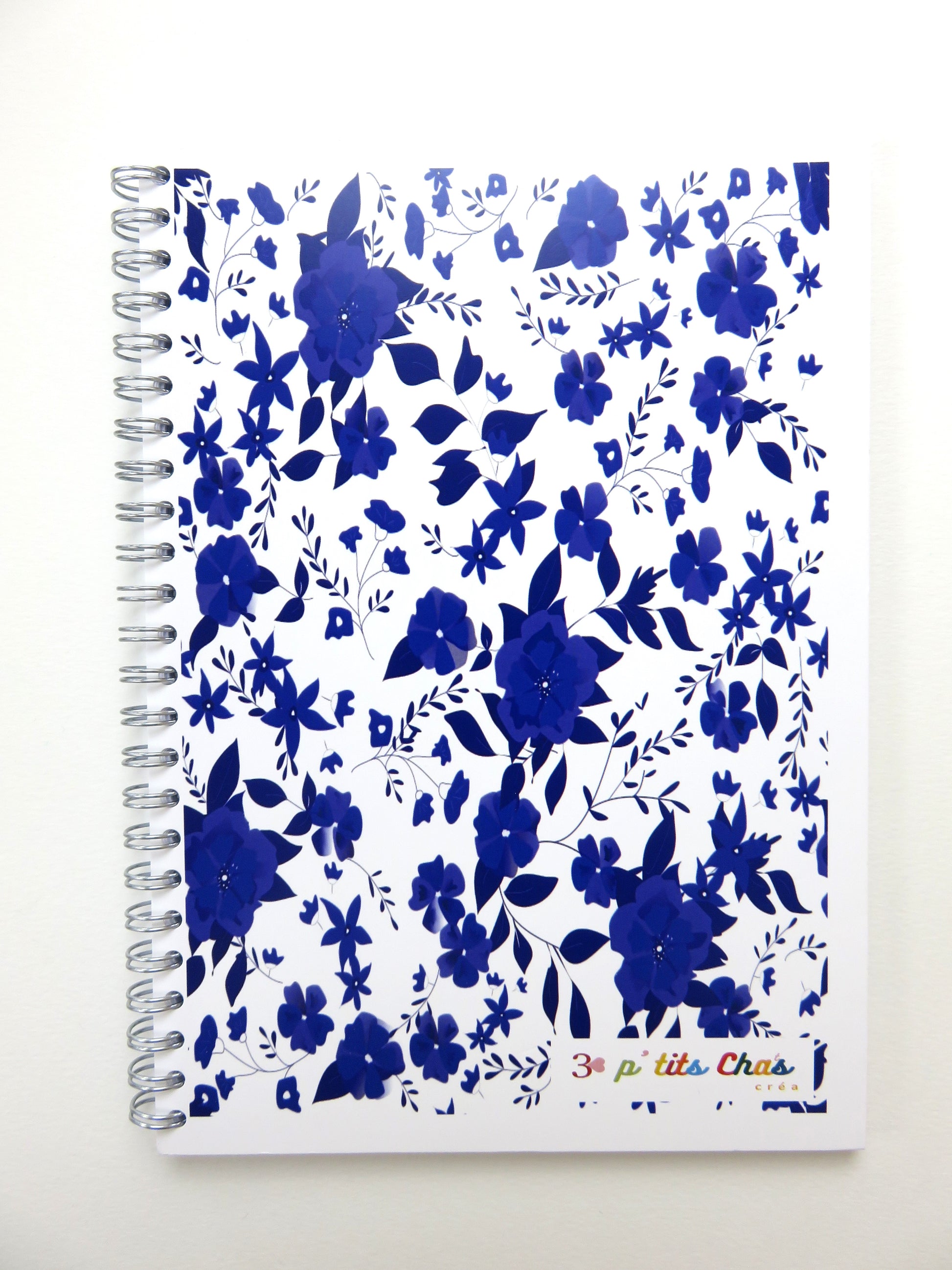 Carnet A5 fleurs bleues