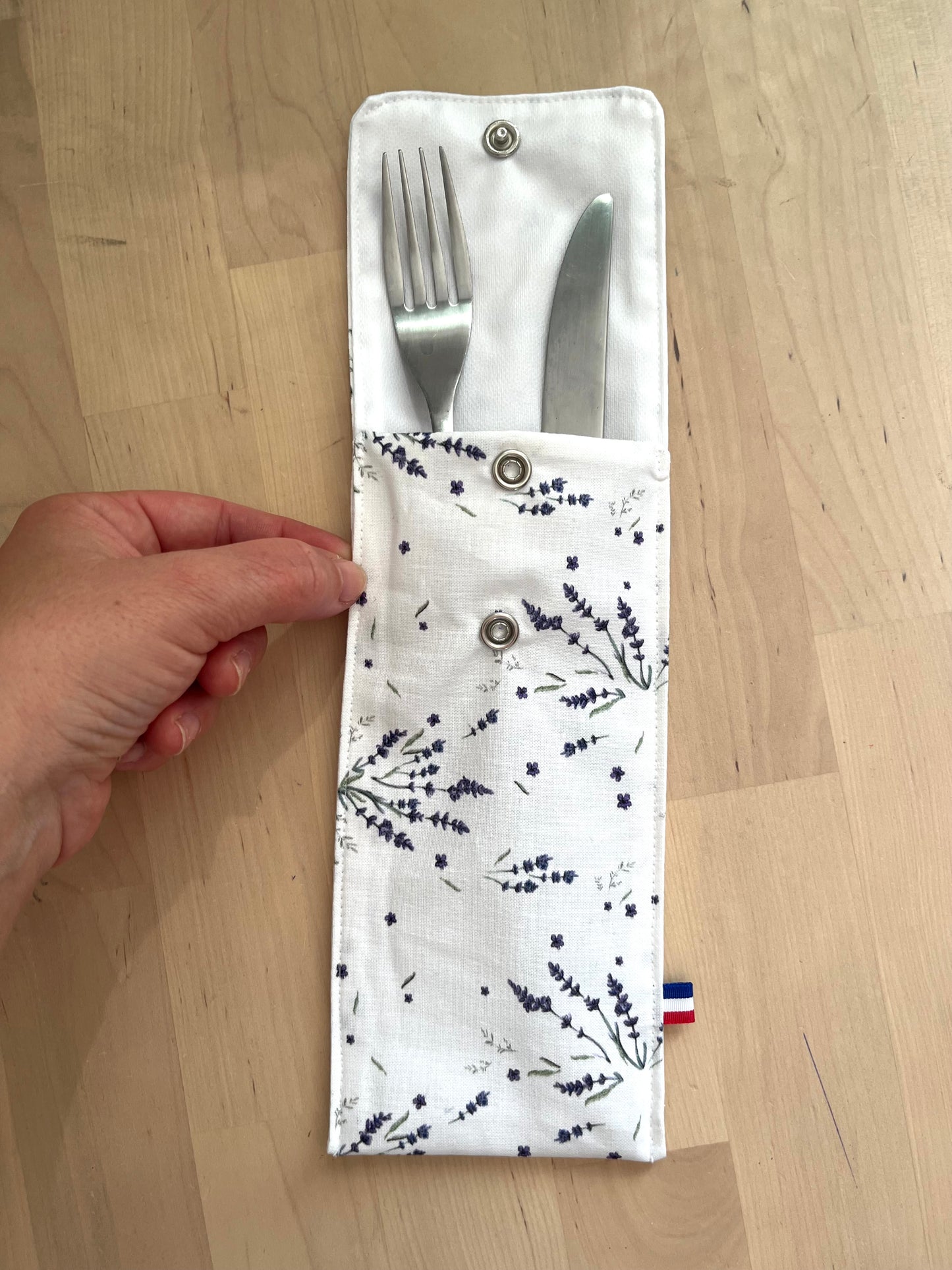 Dessin et fabrication de Fanny Agustin, motif lavande.