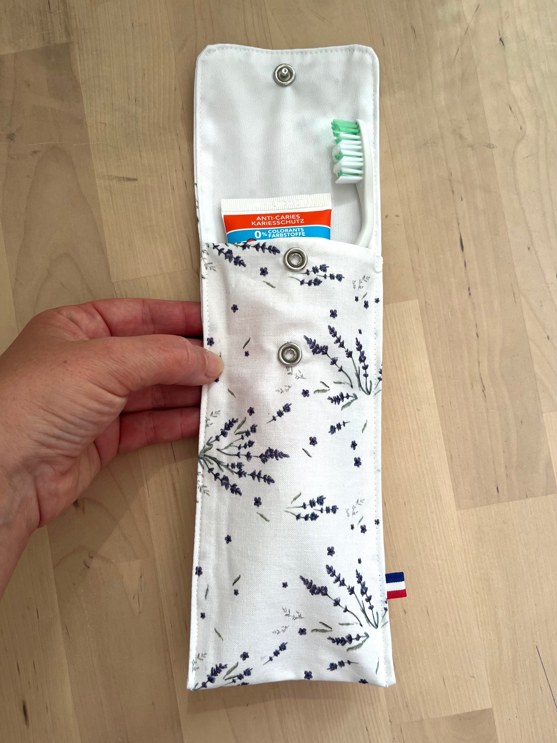 Dessin et fabrication de Fanny Agustin, motif lavande.