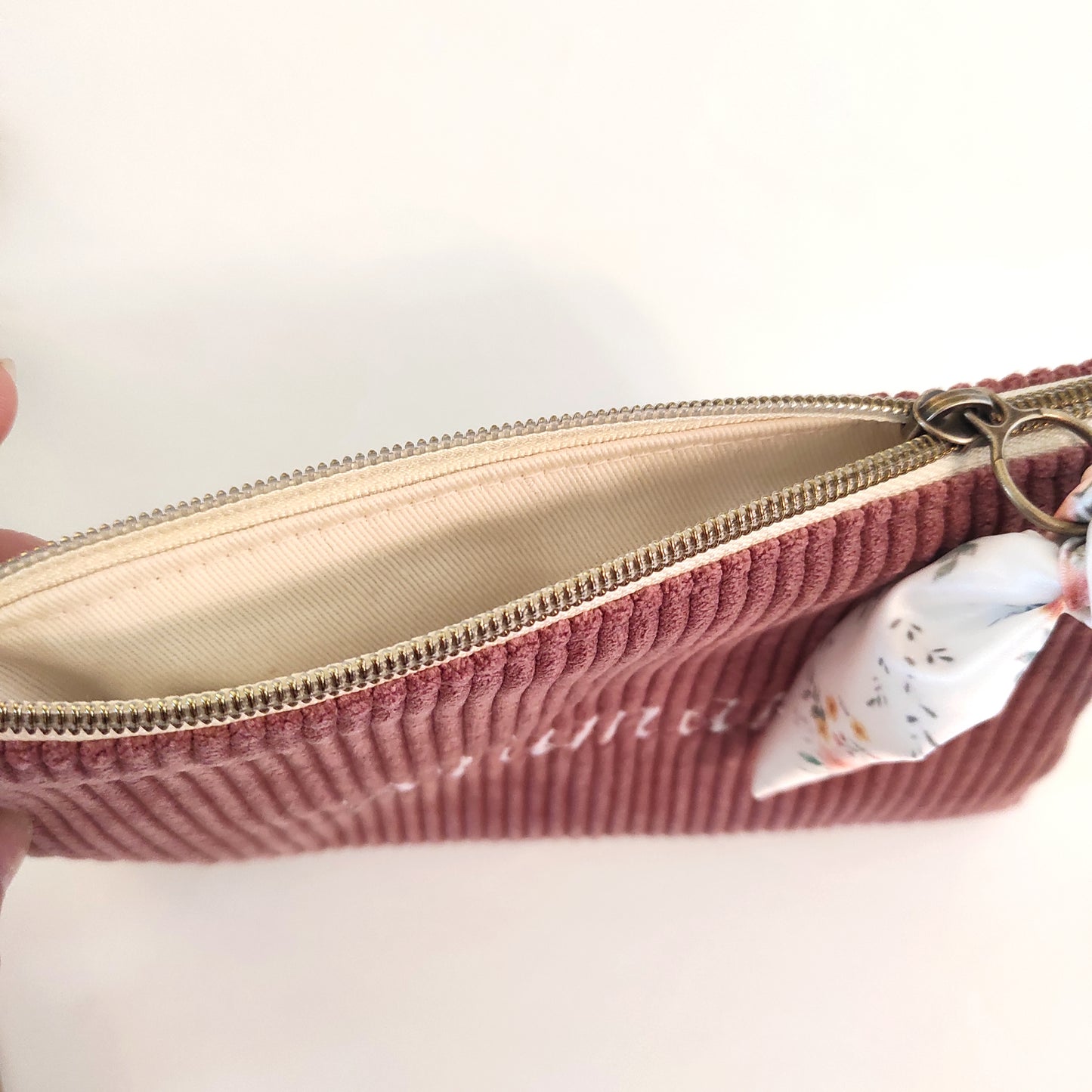 Pochette en Velours Personnalisable pour Accessoires (avec ou sans ruban) - Fanny Agustin
