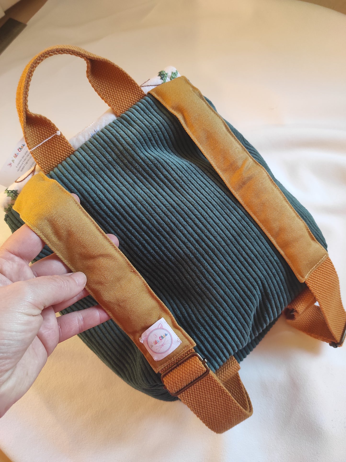 Sac à dos école maternelle à partir de nappe ancienne -20%
